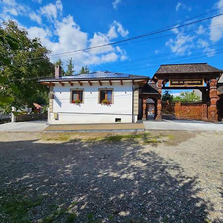 Drag de Maramureș Ocna Şugatag Exterior foto